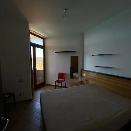 L'angolo Di Filo טאולאדה